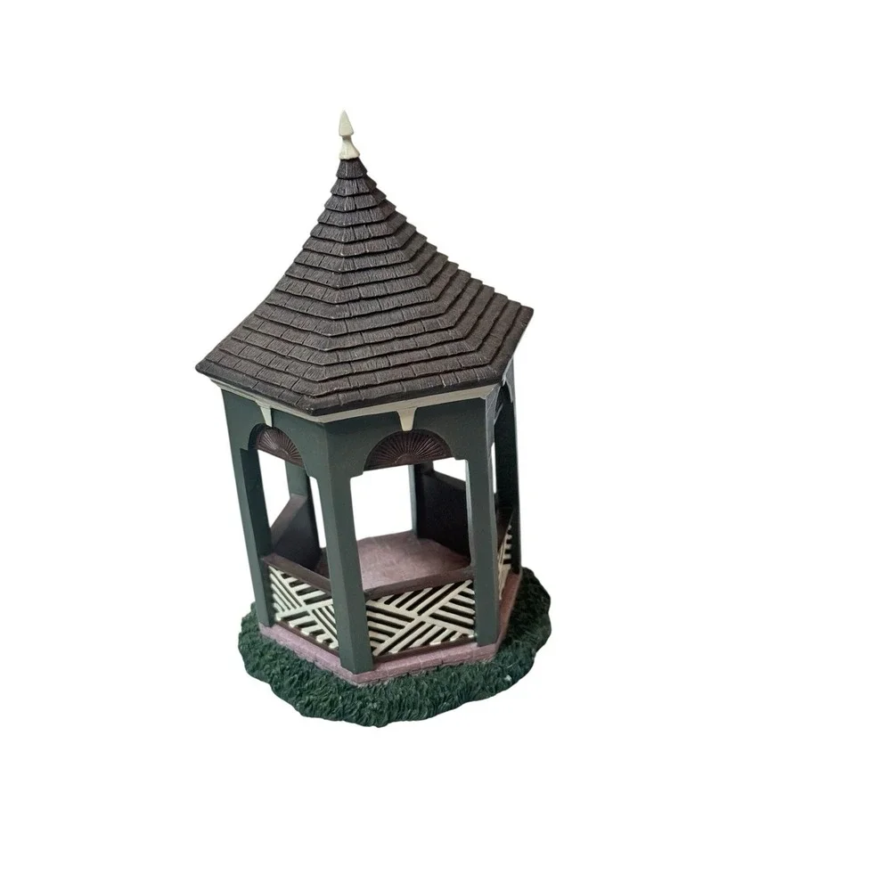 Lang &‎ Wise Colonial Williamsburg Collectible Garden Gazebo No Box Preowned